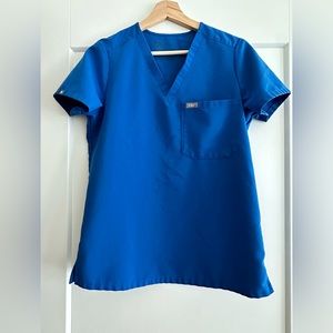 FIGS Catarina scrub top